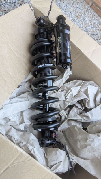 Used RockShox Super Deluxe Ultimate Coil DH RC 250x75mm bike — image 2 of 6