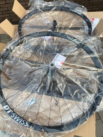 Used Dt Swiss XRC 1501 SPLINE ONE 2025 bike — image 7 of 9