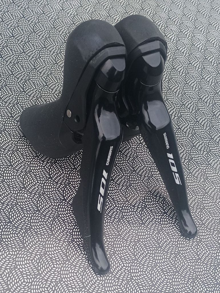 Used Shimano 105 ST-R7020 2x11v Hydraulics bike — image 3 of 8