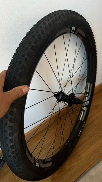 Used Enve M6 2024 bike — image 2 of 11