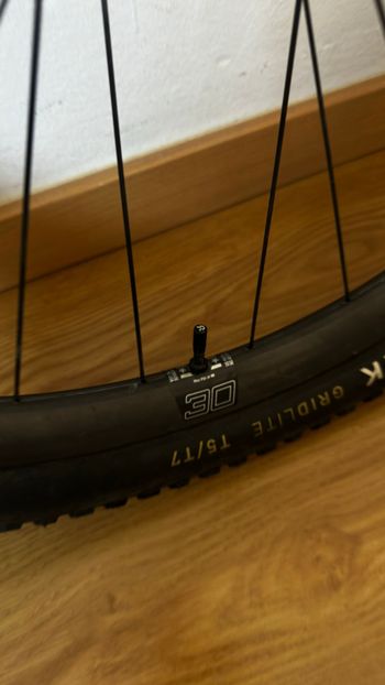 Used Enve M6 2024 bike — image 11 of 11