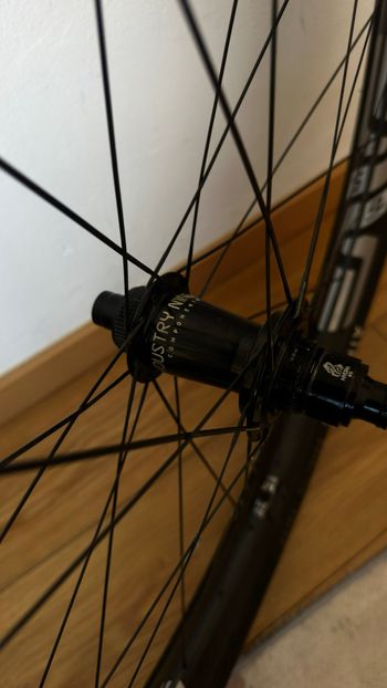 Used Enve M6 2024 bike — image 7 of 11