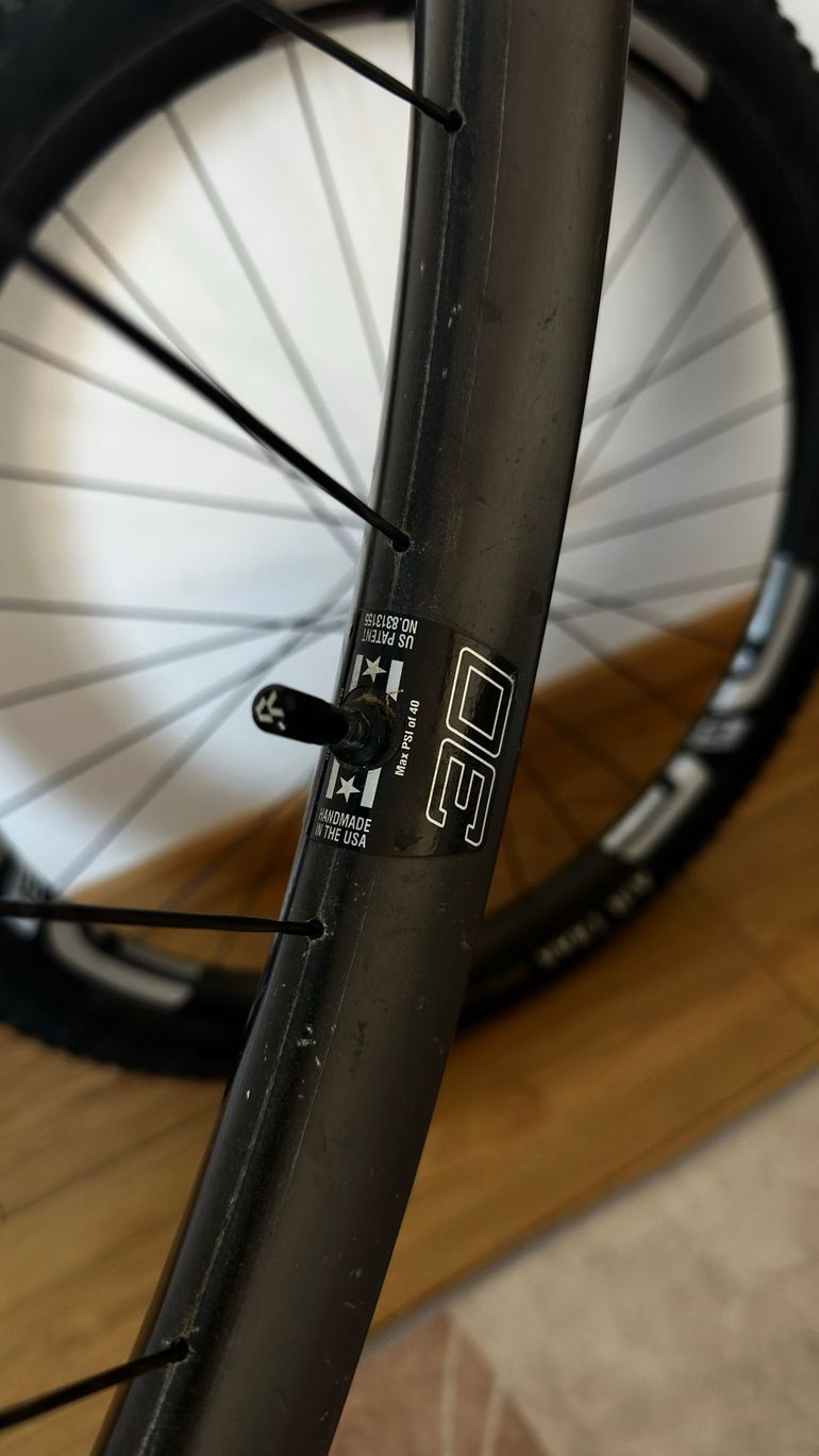 Used Enve M6 2024 bike — image 3 of 11