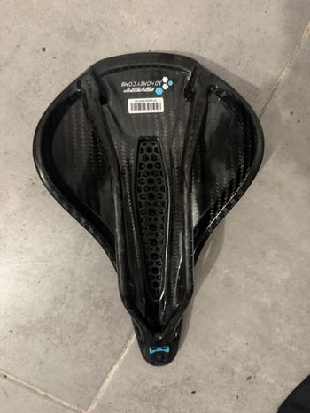 Used Ryet Carbono Saddle 2026 bike — image 3 of 5
