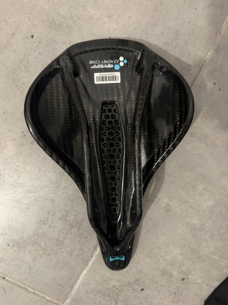 Used Ryet Carbono Saddle 2026 bike — image 3 of 5
