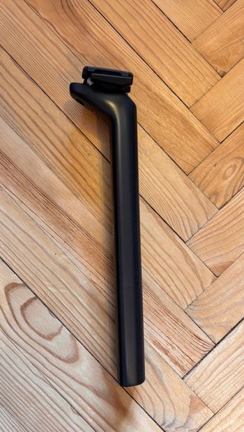 Used Bmc Seatpost SLR01 2023 bike — image 4 of 5
