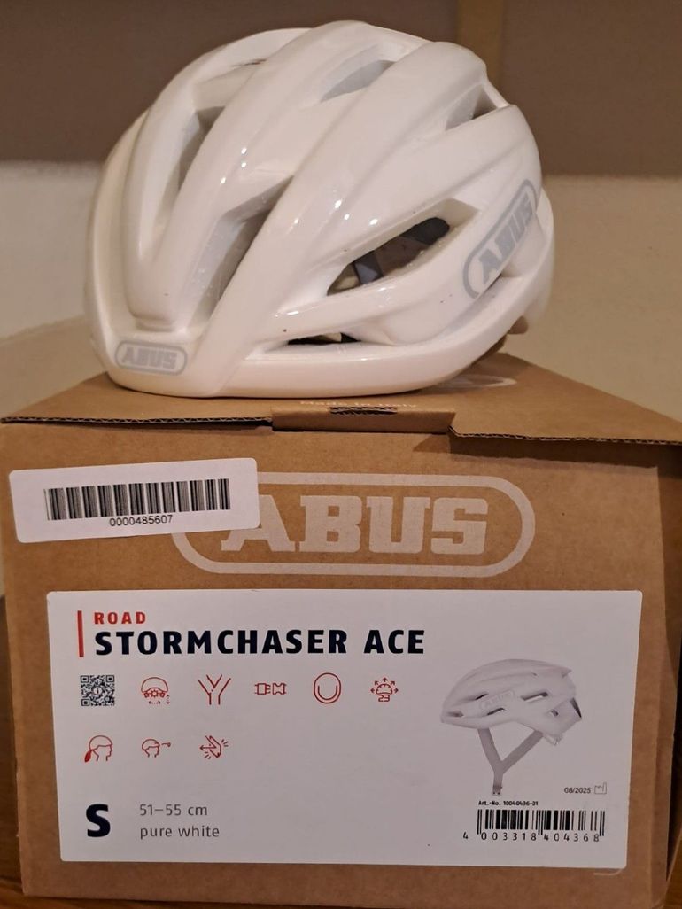 Used ABUS StormChaser ACE Helmet 2025 bike — image 2 of 8