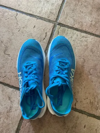 Used Hoka Running Shoes bike — image 4 of 6