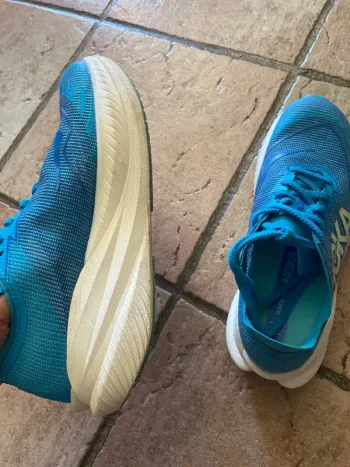 Used Hoka Running Shoes bike — image 5 of 6