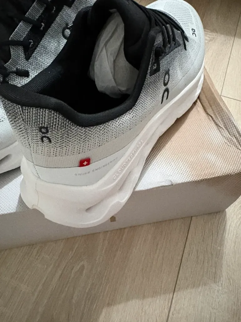 Used On Running Running Shoes bike — image 4 of 6