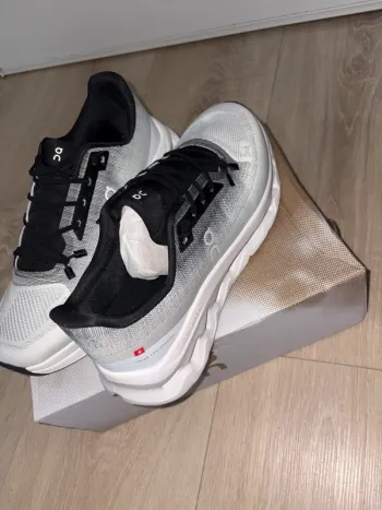 Used On Running Running Shoes bike — image 3 of 6