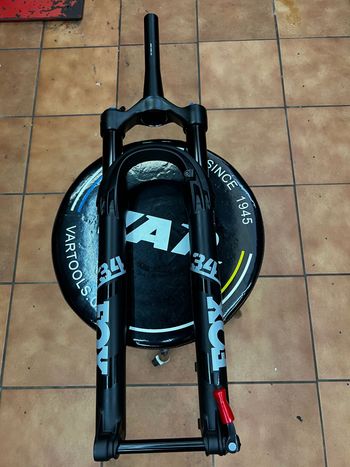 Used Fox fox 34 120 mm 2025 bike — image 1 of 5