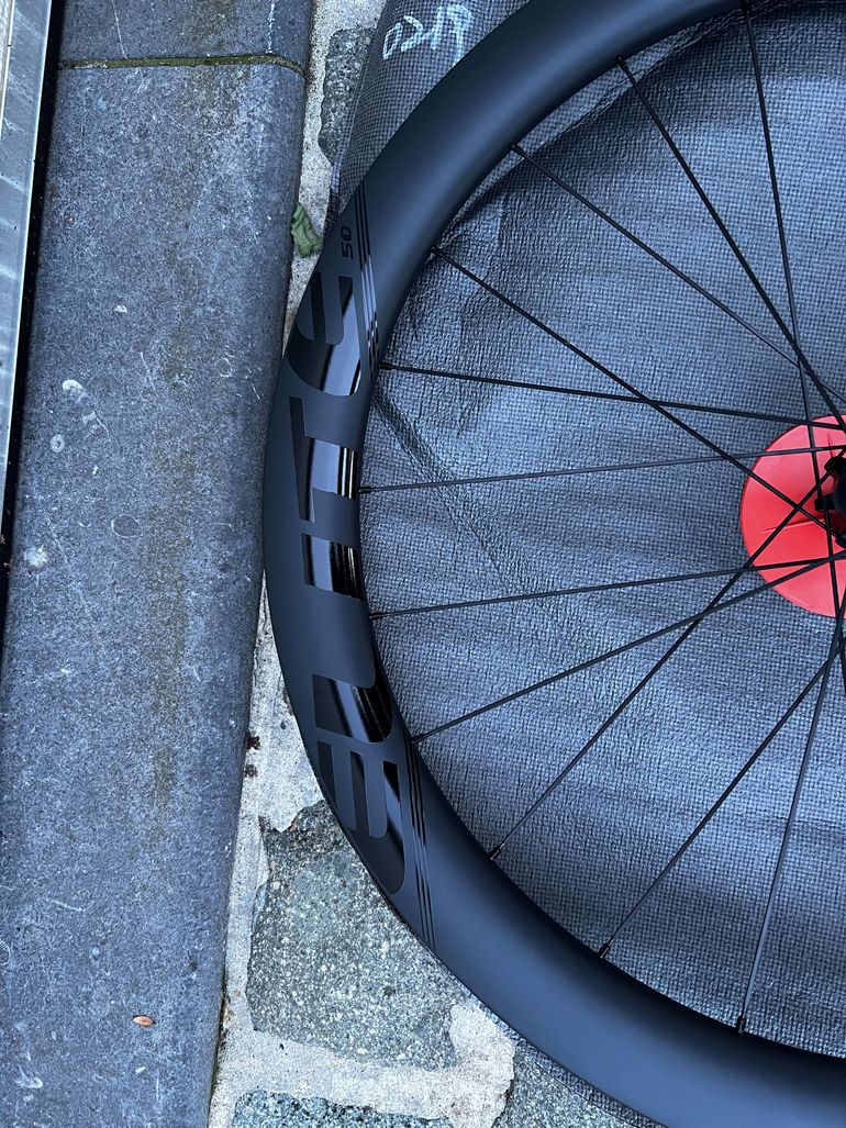 Used Elite-Wheels ENT 2.0 Carbon Wheelset 2026 bike — image 3 of 8