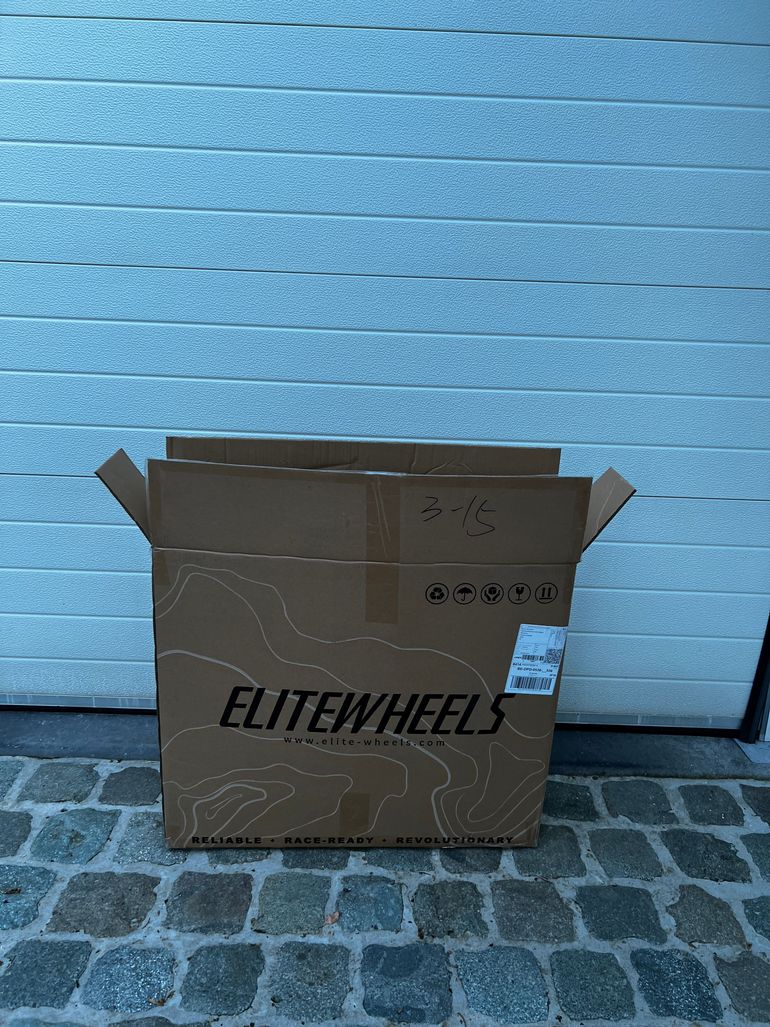 Used Elite-Wheels ENT 2.0 Carbon Wheelset 2026 bike — image 8 of 8