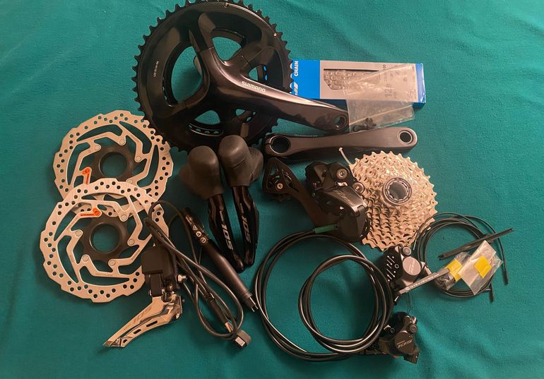 Used Shimano 105 Di2 Groupset bike — image 12 of 13