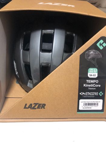 Used Lazer tempo 2023 Cycling Accessories