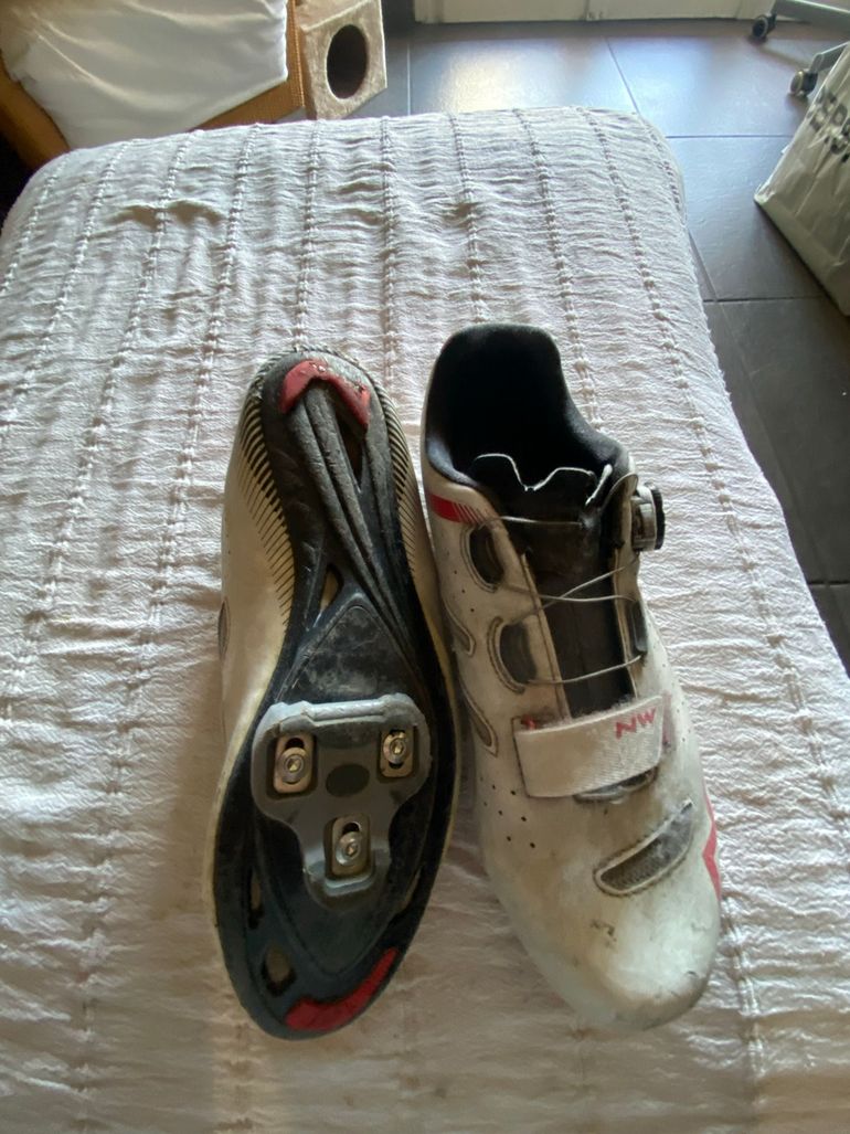 Used New Balance Core plus 2021 bike — image 2 of 3