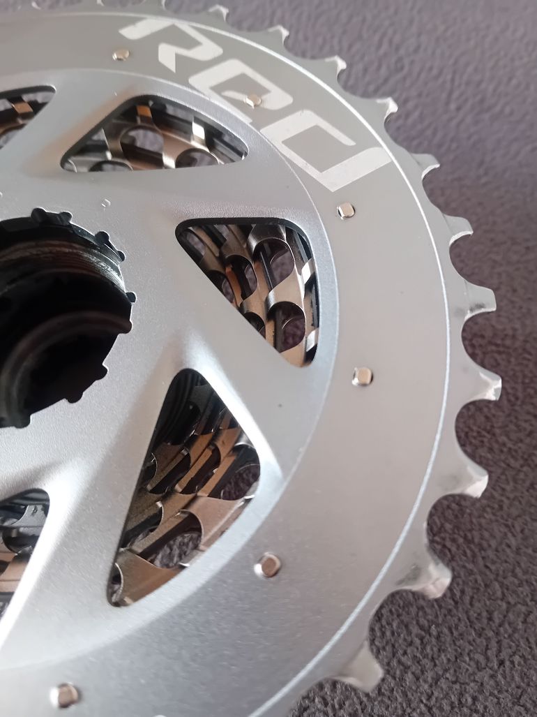 Used Sram RED XG-1290 Cassette 10-33t bike — image 3 of 4