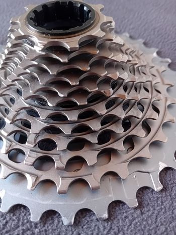 Used Sram RED XG-1290 Cassette 10-33t bike — image 2 of 4