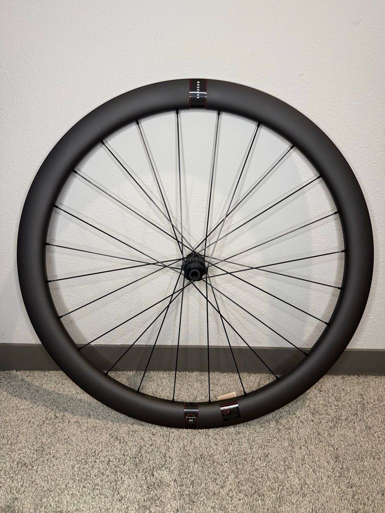 Used Reserve 40|44 GR Wheelset DT 180 2026 bike — image 4 of 7