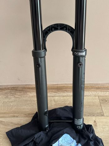 Used Fox 36 Performance Fork 2023 bike — image 7 of 7