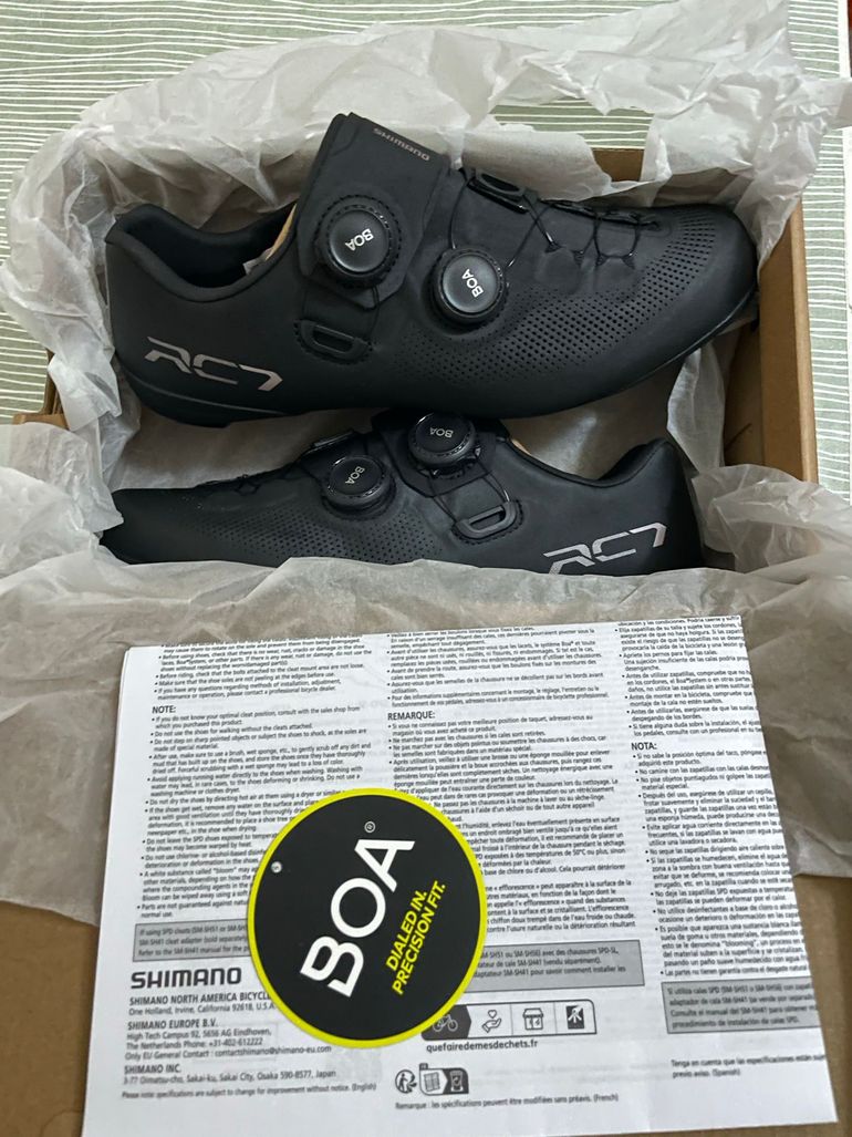 Used Shimano SH-RC703 black 42 2026 bike — image 3 of 7