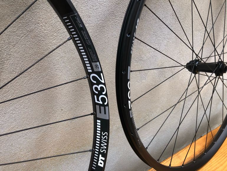 Used Dt Swiss Enduro Bike park wheelset bike — image 5 of 6