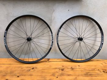 Used Dt Swiss Enduro Bike park wheelset bike