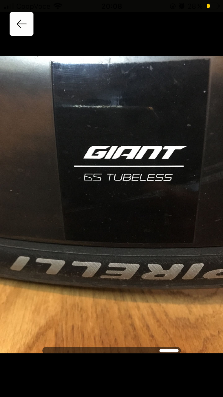 Used Giant SLR 2 disk wheels 2022 bike — image 5 of 5