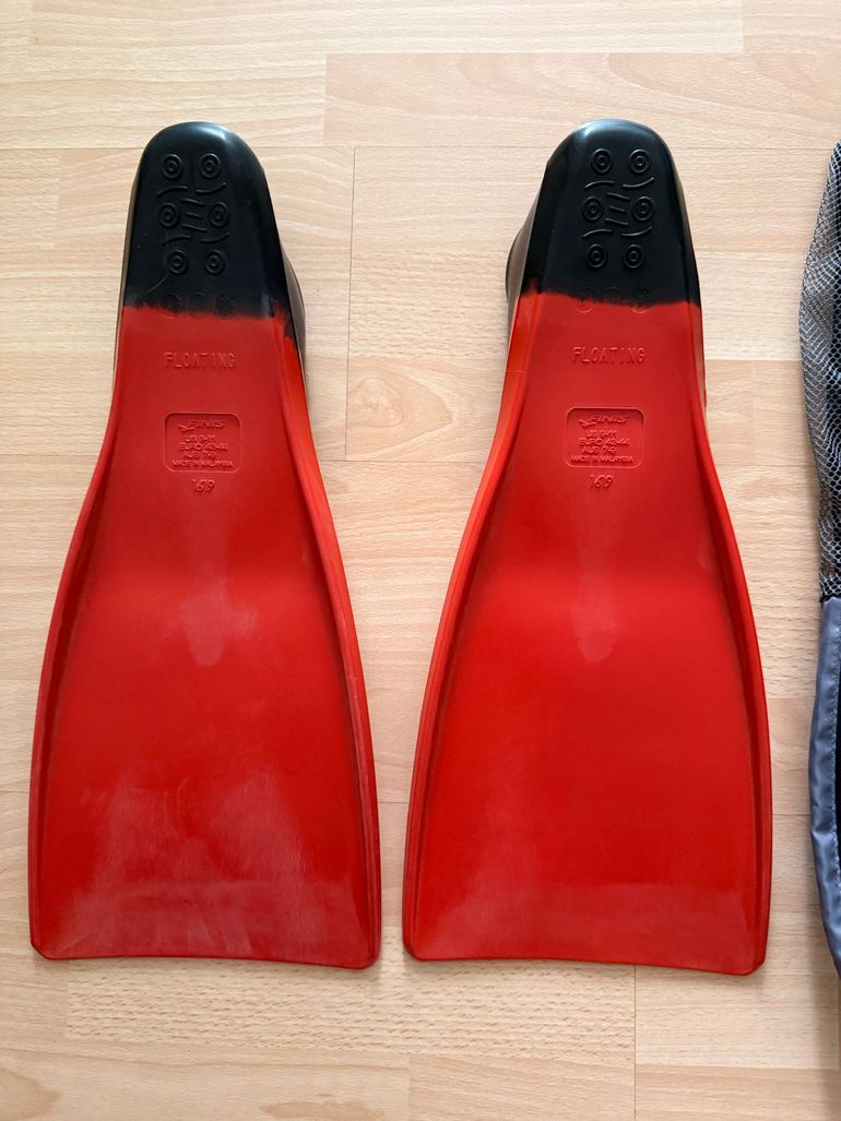 Used Finis Long Floating Fins bike — image 2 of 4