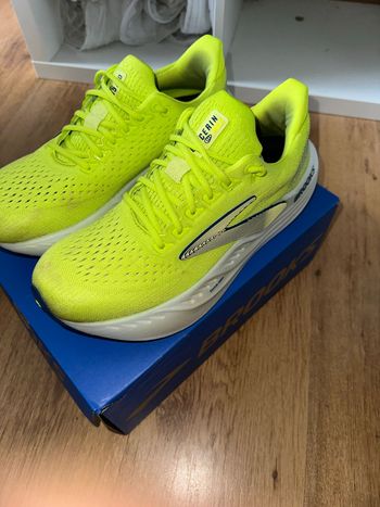 Used Brooks Glycerin Max Lime/Navy Peony 44 2025 bike — image 3 of 5