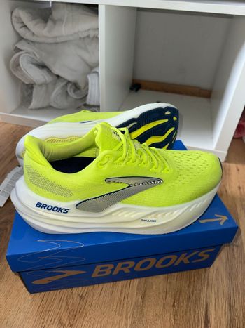 Used Brooks Glycerin Max Lime/Navy Peony 44 2025 bike