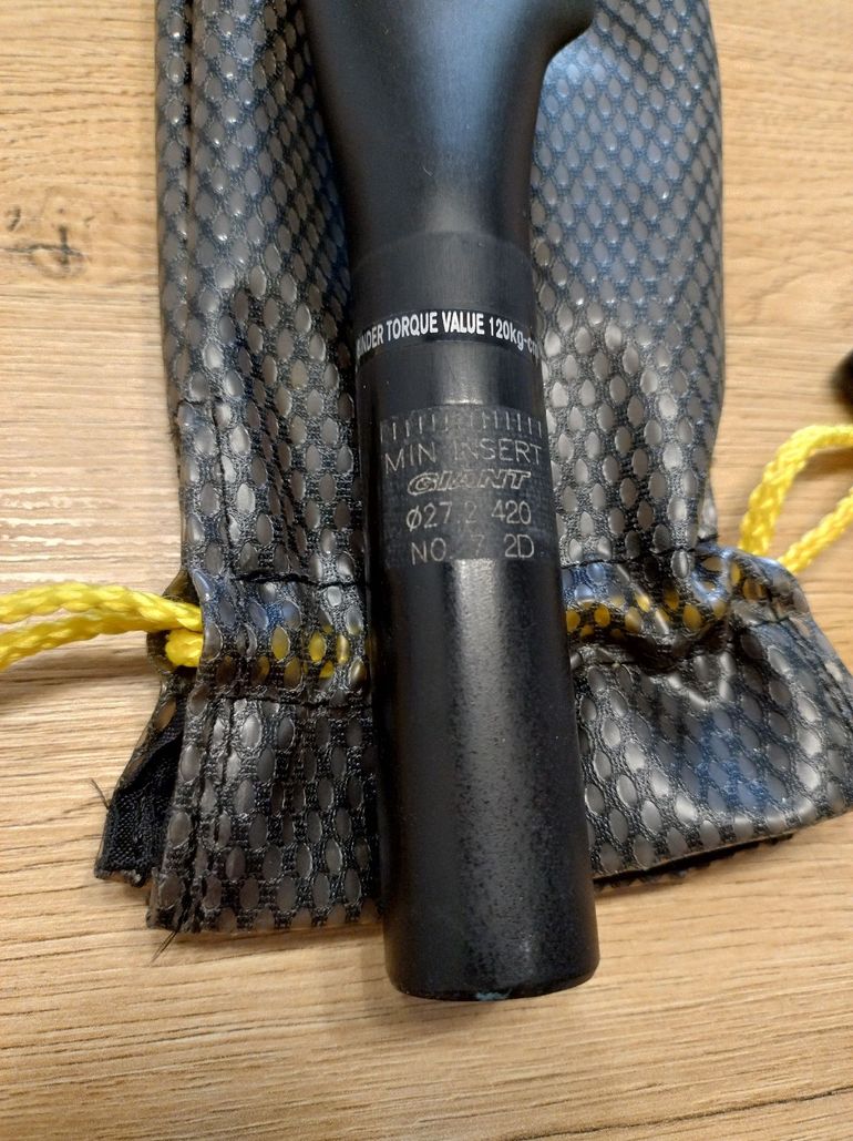 Used Giant Racing Components NEW seatpost 27,2mm non Cadex SLR 2003 bike — image 2 of 6