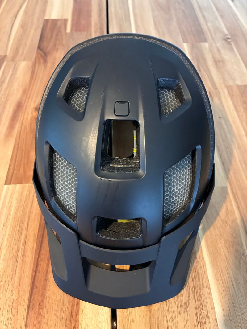 Used Smith Optics Forefront 2 MIPS Helmet 2021 bike — image 3 of 5