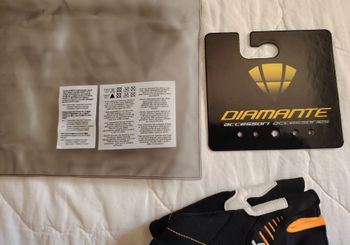 Used Dmt Summer gloves Diamante Size L 2026 bike — image 4 of 6
