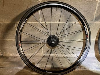 Used Shimano RS11 Wheelset bike — image 4 of 6