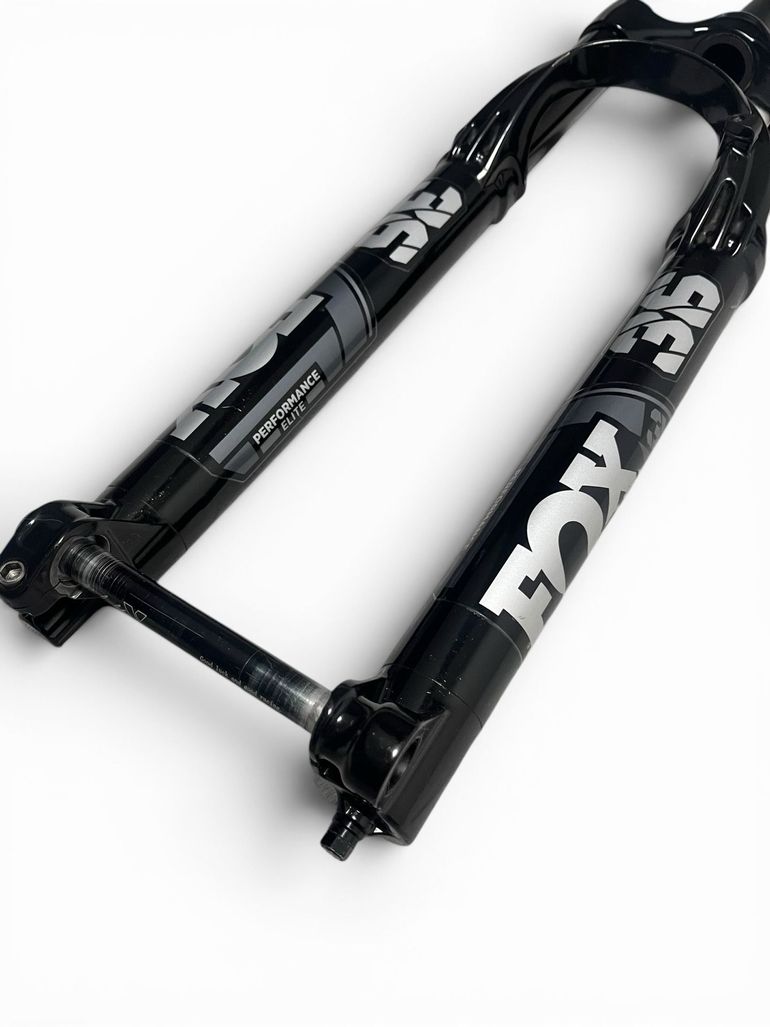 Used Fox 36 Performance Elite Grip2 2021 bike — image 2 of 8