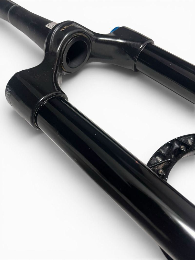 Used Fox 36 Performance Elite Grip2 2021 bike — image 6 of 8