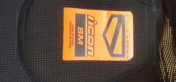 Used Ion Field Armor Compression Shirt bike — image 2 of 8