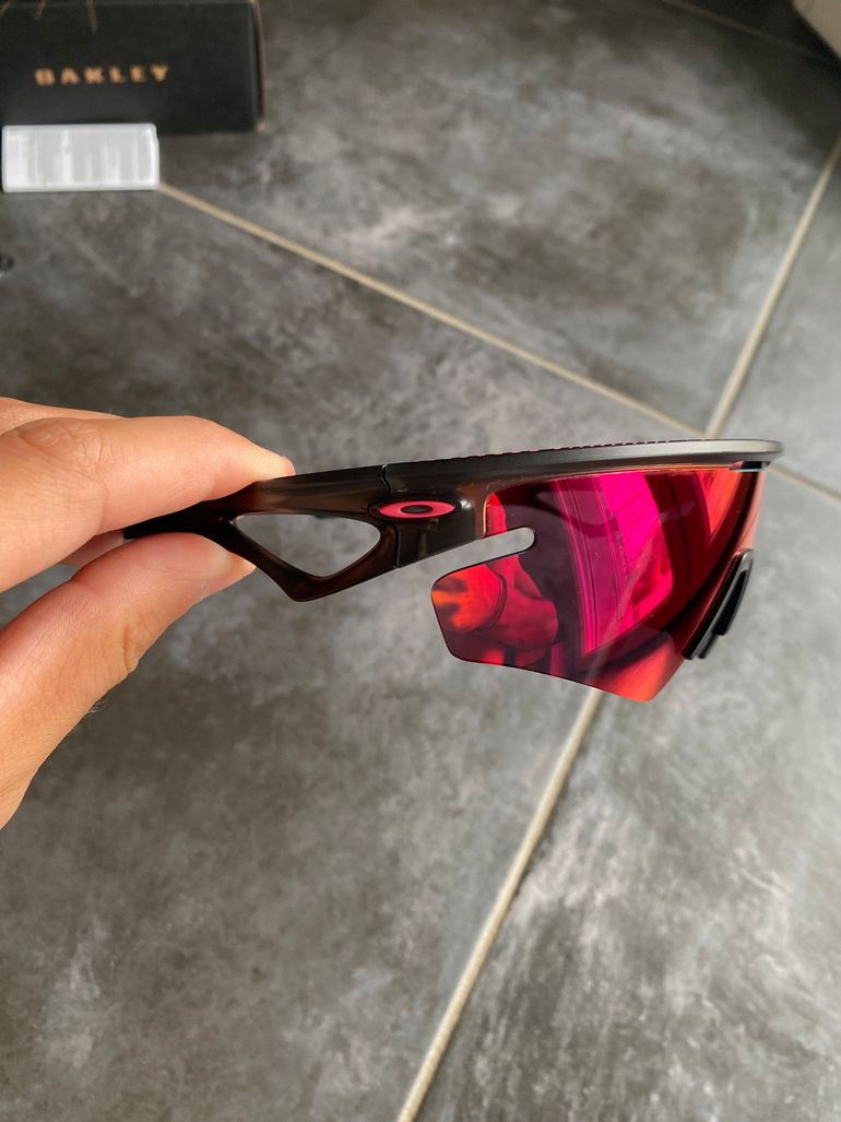 Used Oakley Occhiali Sphaera Slash Giro d'Italia - Giro Grey Smoke Prizm Road 2026 bike — image 3 of 6
