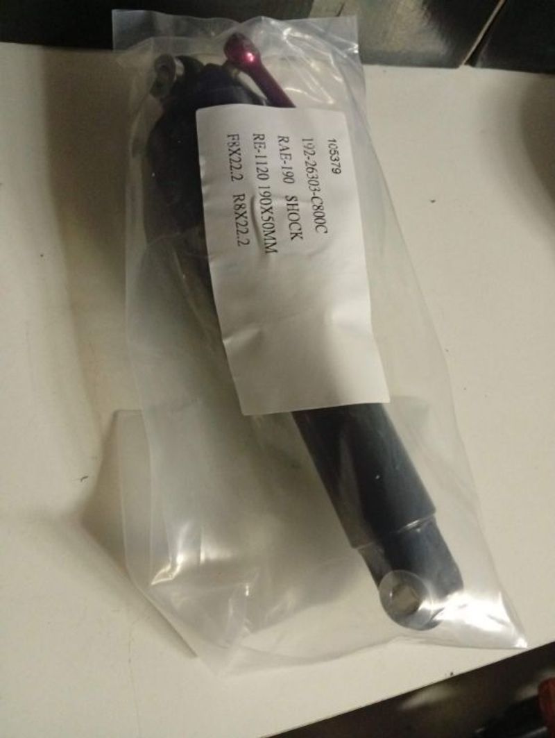 Tweedehands Manitou Radium Expert Boccole 22mm 190x50 Rear Suspension