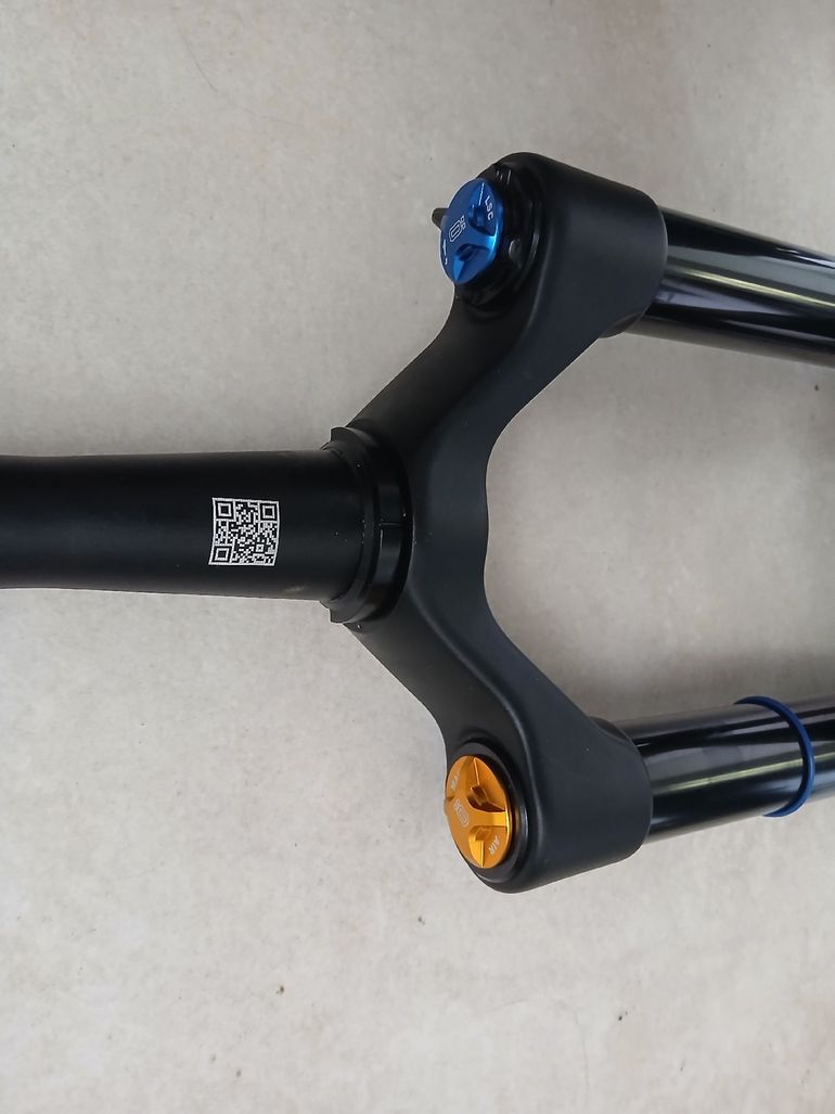 Used Öhlins RFX36 M2 150mm 2026 bike — image 7 of 7