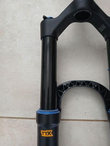 Used Öhlins RFX36 M2 150mm 2026 bike — image 4 of 7