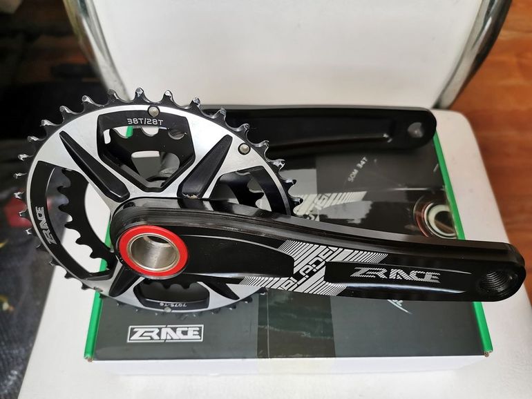 Used z race BLADE 38/28T 170mm bike — image 2 of 5