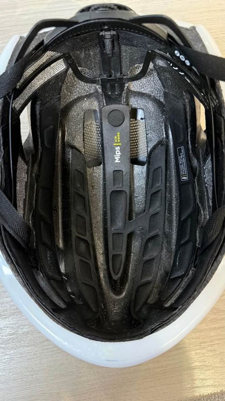 Used ABUS GameChanger 2.0 MIPS Helmet 2025 bike — image 5 of 5