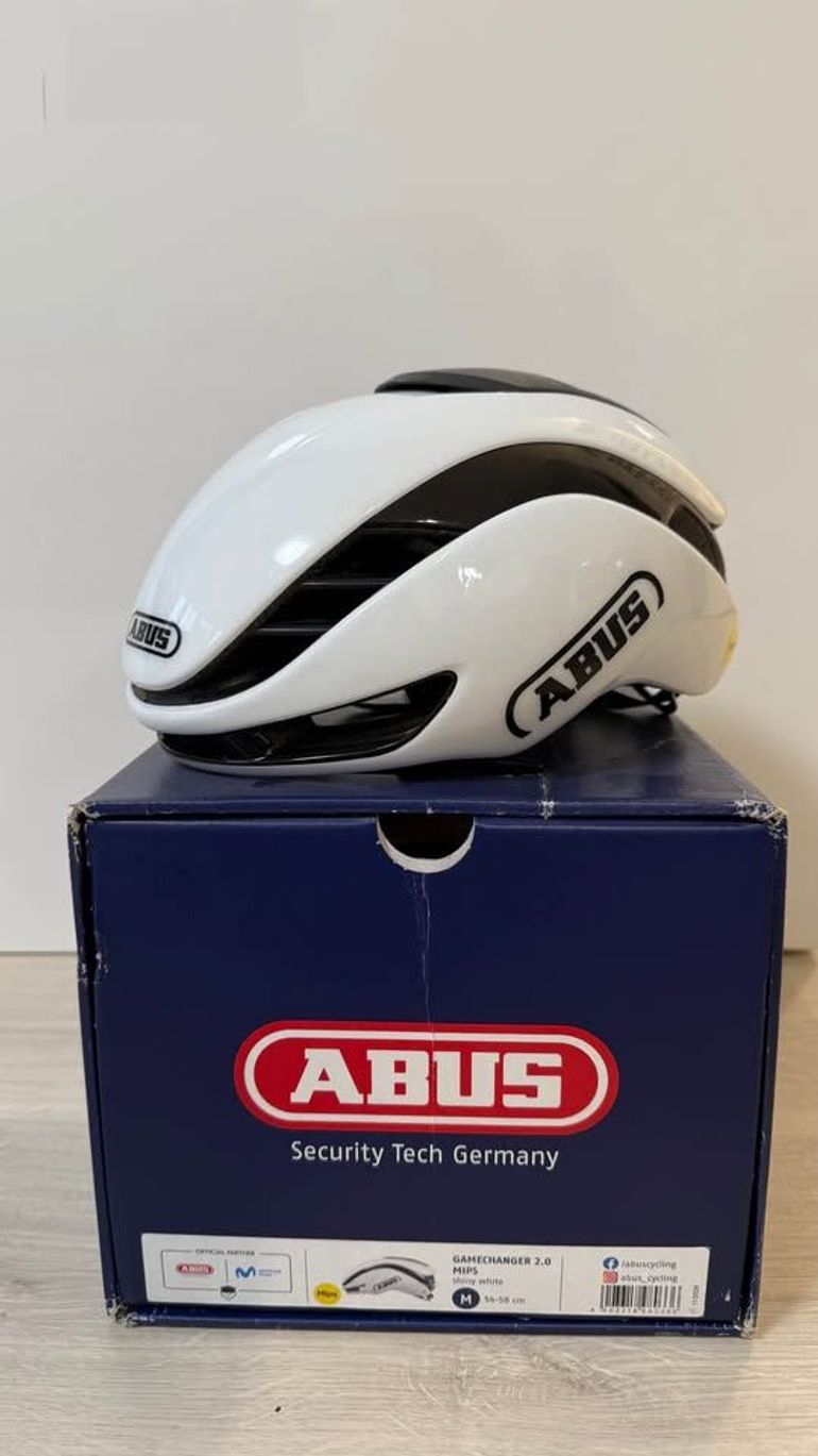 Used ABUS GameChanger 2.0 MIPS Helmet 2025 bike — image 1 of 5