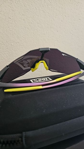 Used 100% Hypercraft XS Sunglasses 2025 bike — image 7 of 11