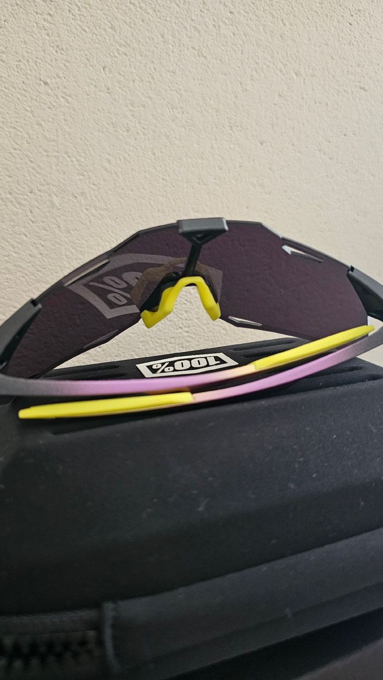 Used 100% Hypercraft XS Sunglasses 2025 bike — image 7 of 11