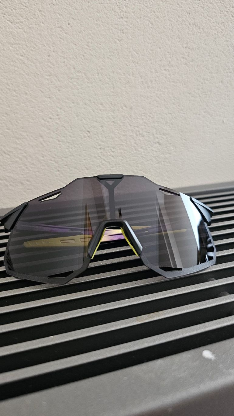 Used 100% Hypercraft XS Sunglasses 2025 bike — image 1 of 11