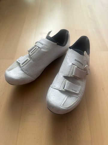 Used Shimano RP5 Cycling Shoes